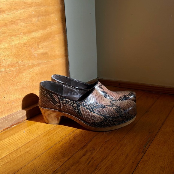 AMAZING snakeskin leather clogs - Picture 2 of 5